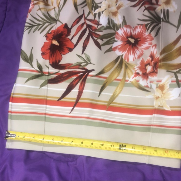 ENFOCUSED STUDIO SIZE 6 HAWAIIAN DRESS. - Picture 6 of 16